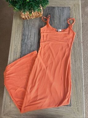 Sleeveless Orange Maxi Dress